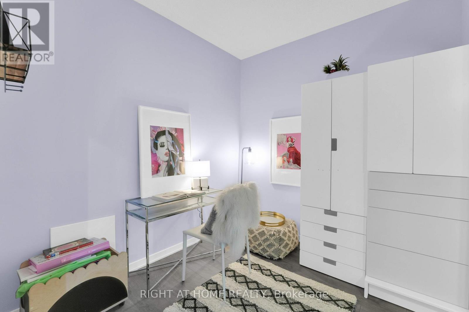 1414 - 105 The Queensway, Toronto, Ontario  M6S 5B5 - Photo 8 - W12905966