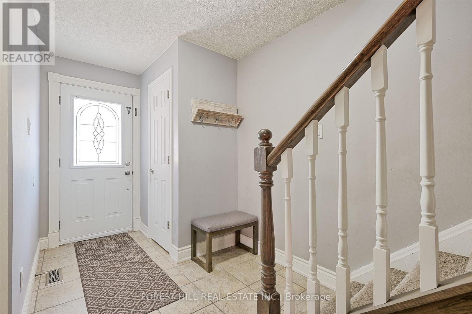 17 Rushmore Crescent, Brampton, Ontario  L6Z 1R1 - Photo 2 - W12905978