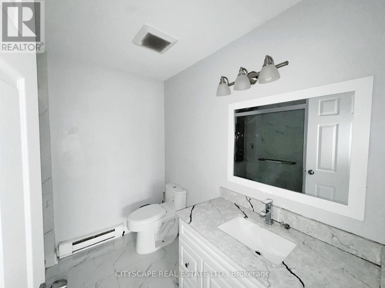 192 - 1055 Dundas Street E, Mississauga, Ontario  L4Y 3X6 - Photo 15 - W12906000