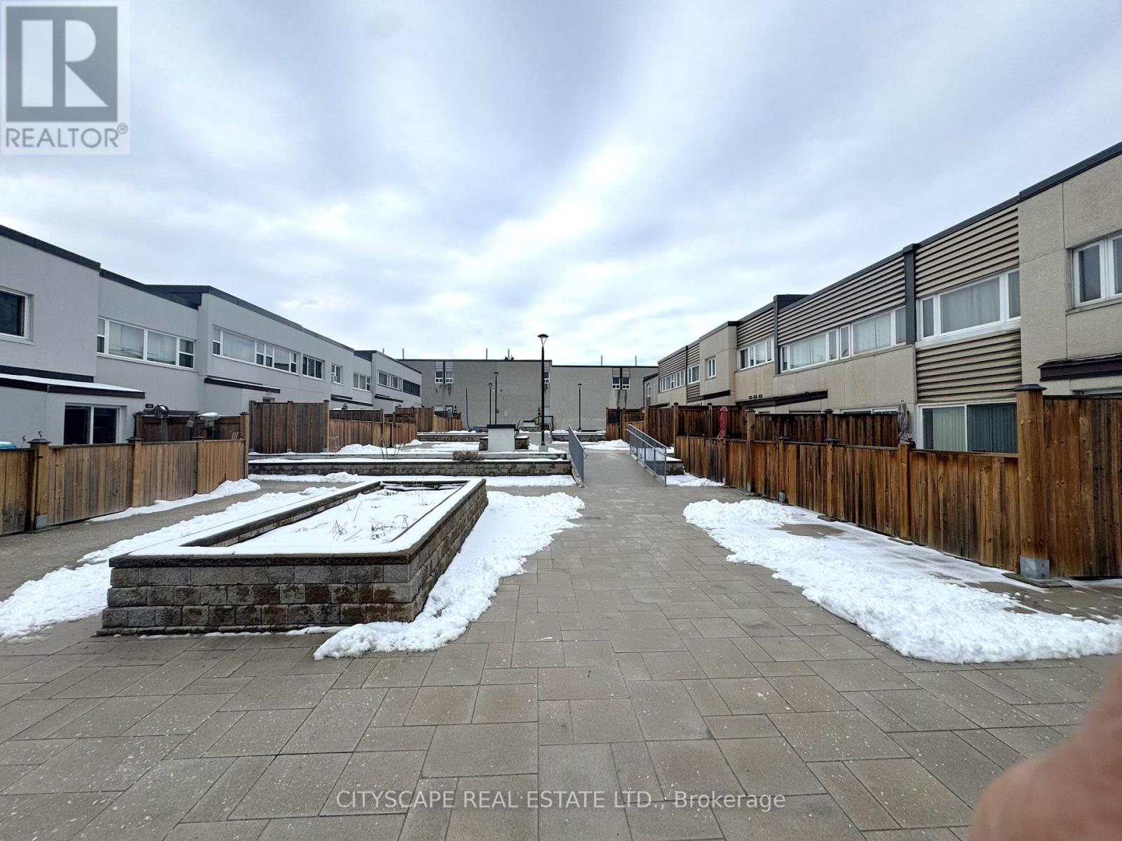 192 - 1055 Dundas Street E, Mississauga, Ontario  L4Y 3X6 - Photo 23 - W12906000