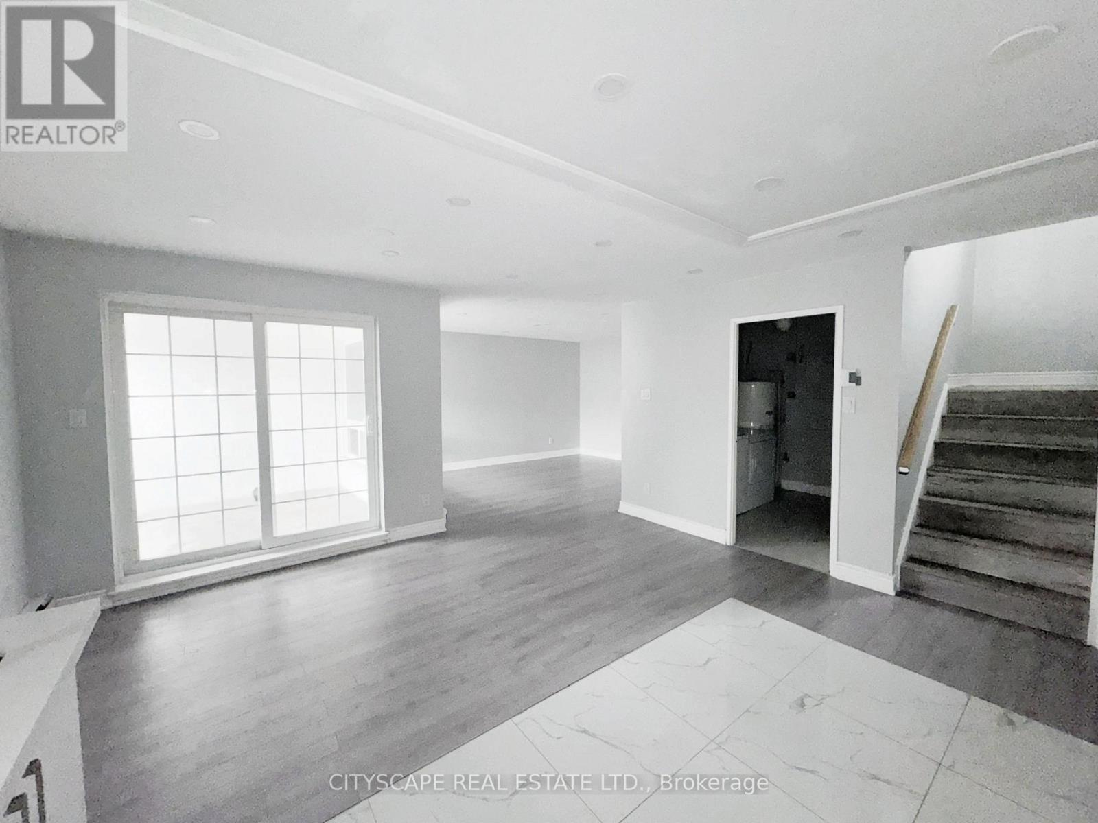 192 - 1055 Dundas Street E, Mississauga, Ontario  L4Y 3X6 - Photo 7 - W12906000