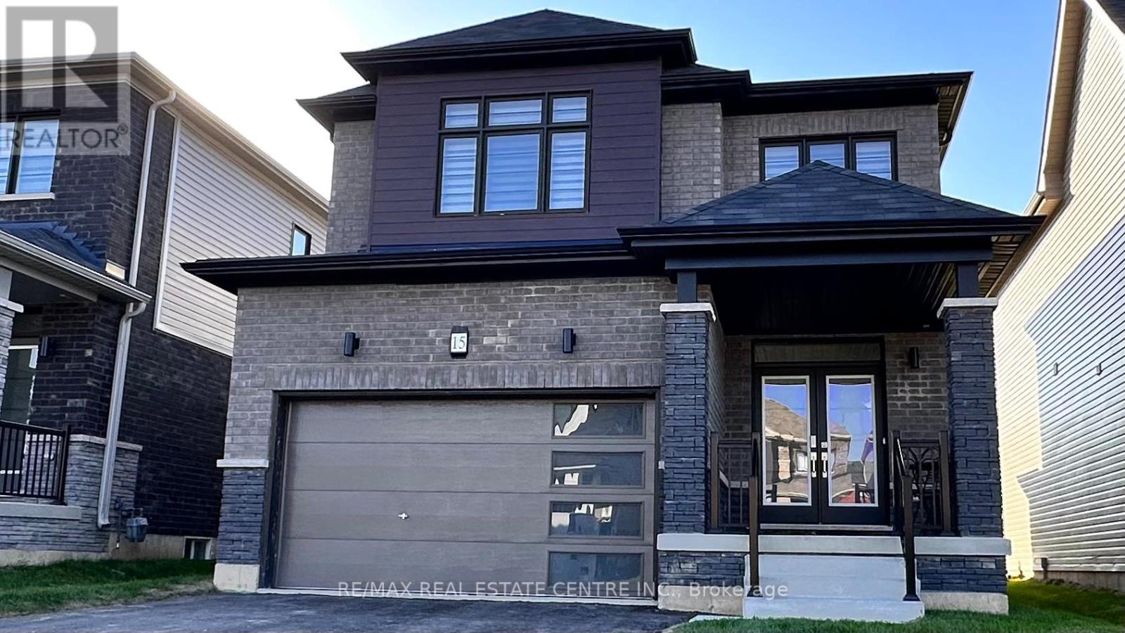 15 Charm Place, Thorold, Ontario  L2V 0K2 - Photo 1 - X12905960