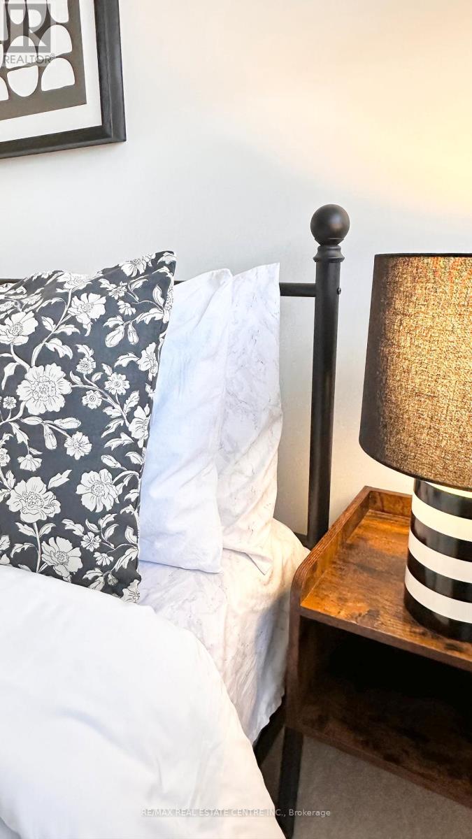 15 Charm Place, Thorold, Ontario  L2V 0K2 - Photo 12 - X12905960