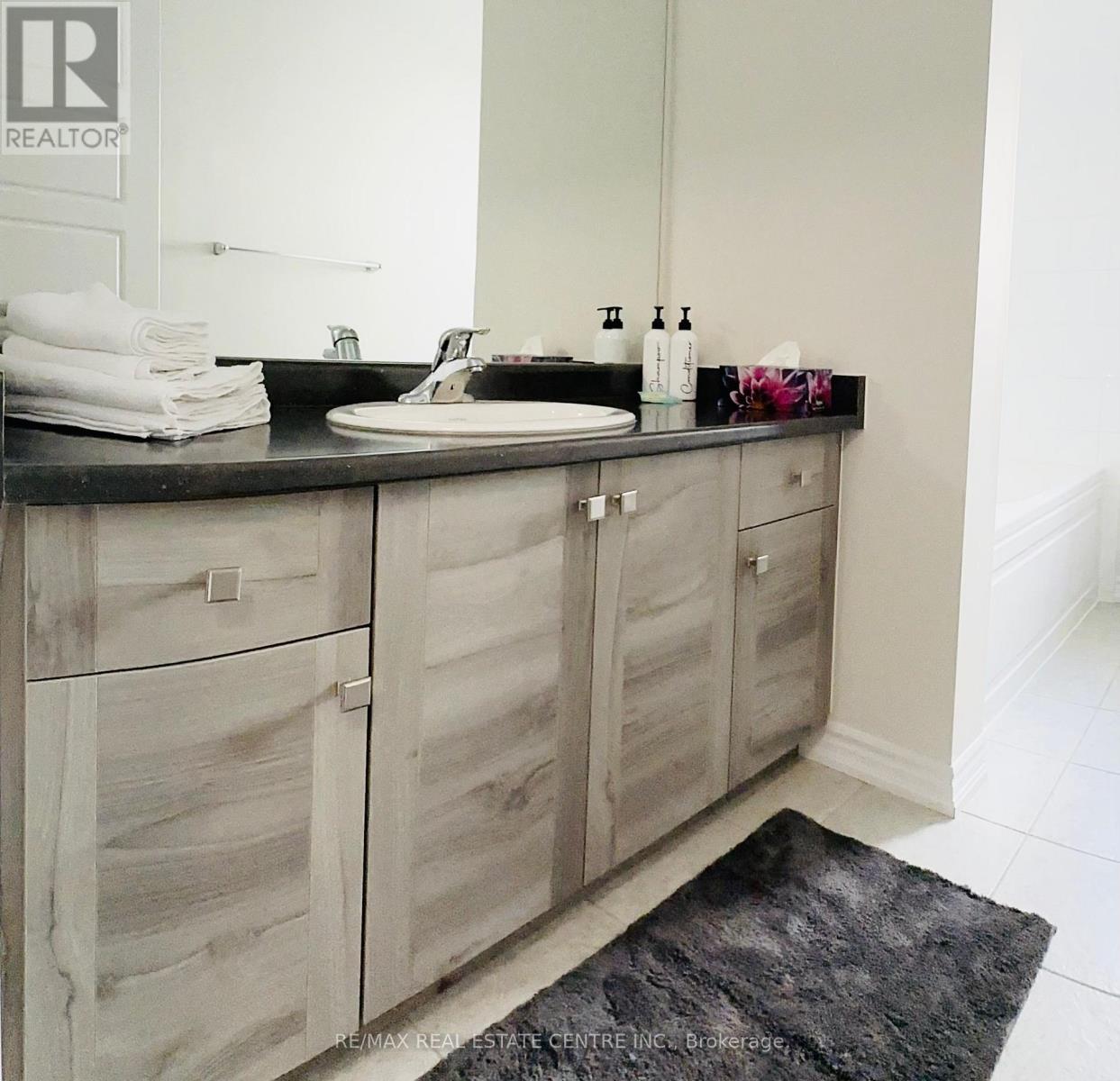 15 Charm Place, Thorold, Ontario  L2V 0K2 - Photo 20 - X12905960