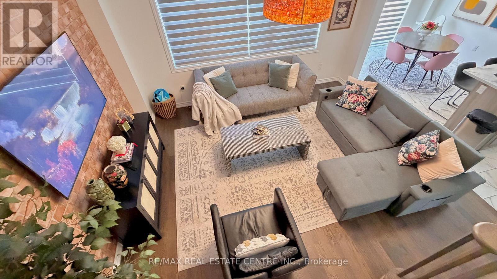 15 Charm Place, Thorold, Ontario  L2V 0K2 - Photo 5 - X12905960