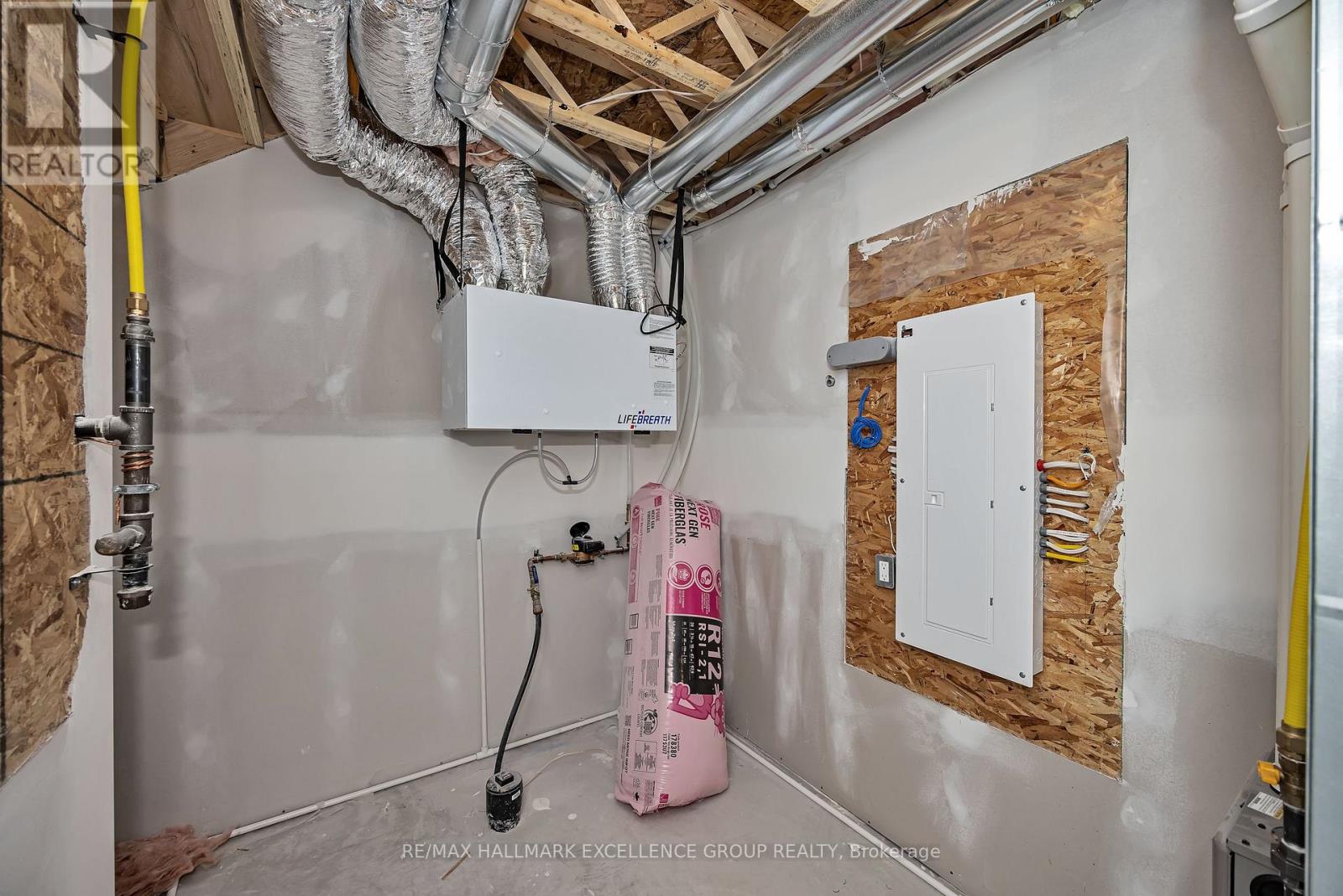 1117 Bronze (Lot 105) Avenue, Clarence-Rockland, Ontario  K4K 0N4 - Photo 44 - X12906026