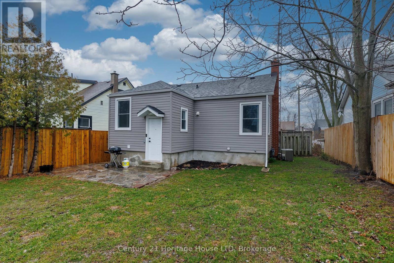 21 Keele Street, St. Catharines (Burleigh Hill), Ontario  L2T 1M8 - Photo 29 - X12906016