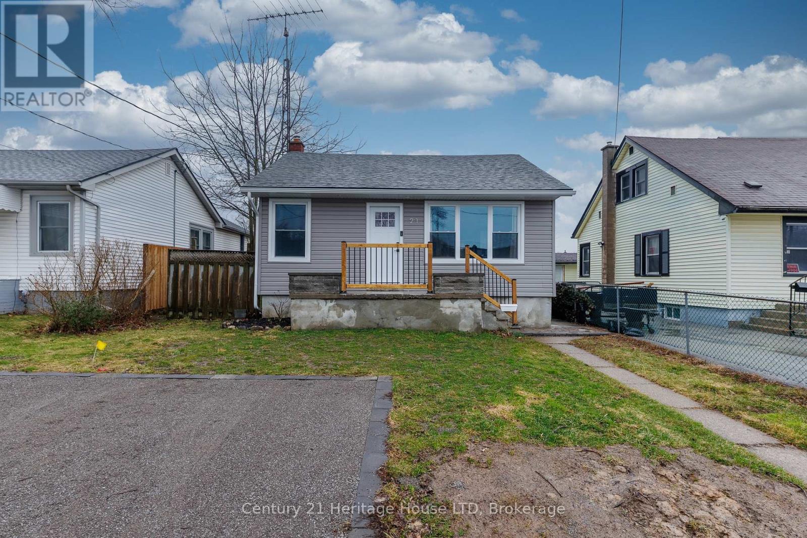 21 Keele Street, St. Catharines (Burleigh Hill), Ontario  L2T 1M8 - Photo 30 - X12906016