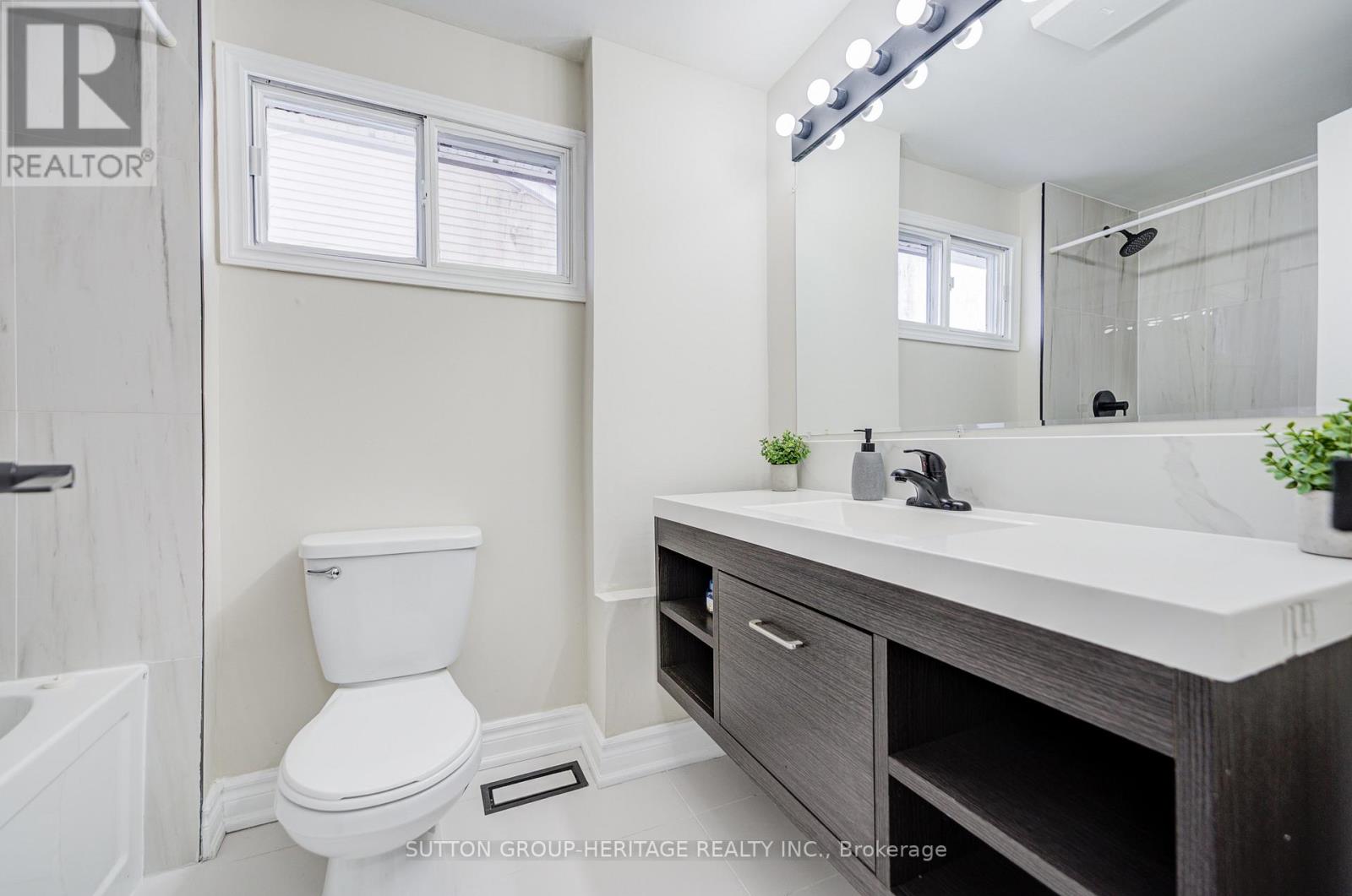 639 Down Crescent, Oshawa, Ontario  L1H 7X9 - Photo 26 - E12904544