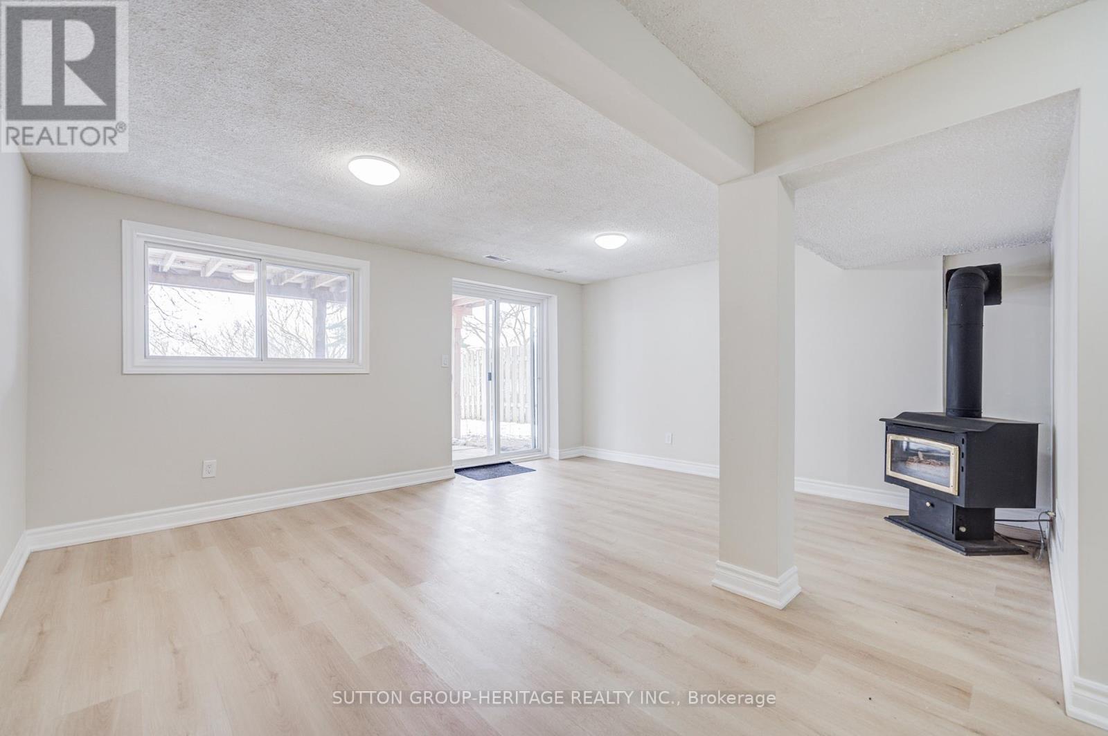 639 Down Crescent, Oshawa, Ontario  L1H 7X9 - Photo 32 - E12904544