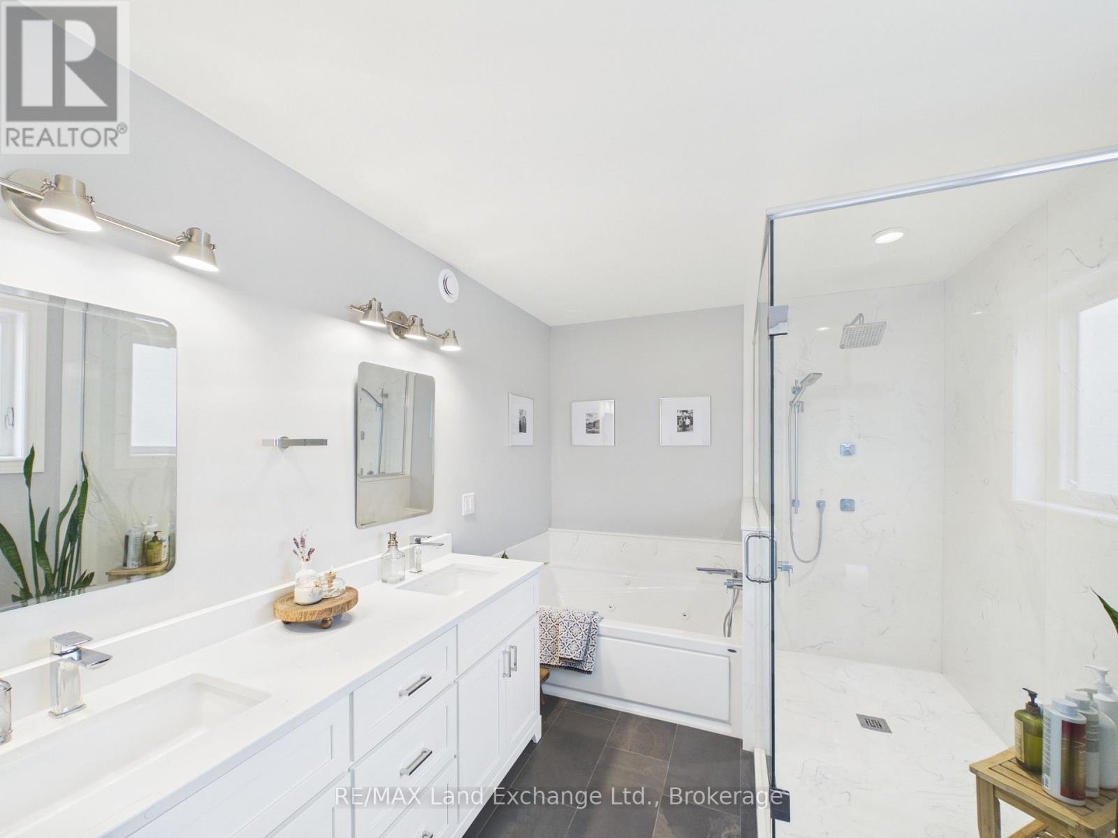 4 Scott Crescent, Huron-Kinloss, Ontario  N2Z 0C6 - Photo 18 - X12906024