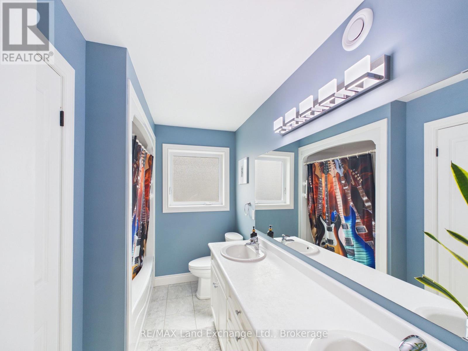 4 Scott Crescent, Huron-Kinloss, Ontario  N2Z 0C6 - Photo 24 - X12906024