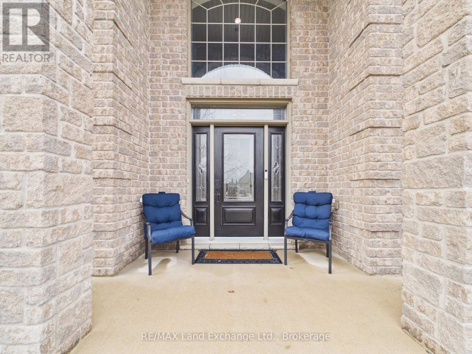 4 Scott Crescent, Huron-Kinloss, Ontario  N2Z 0C6 - Photo 3 - X12906024