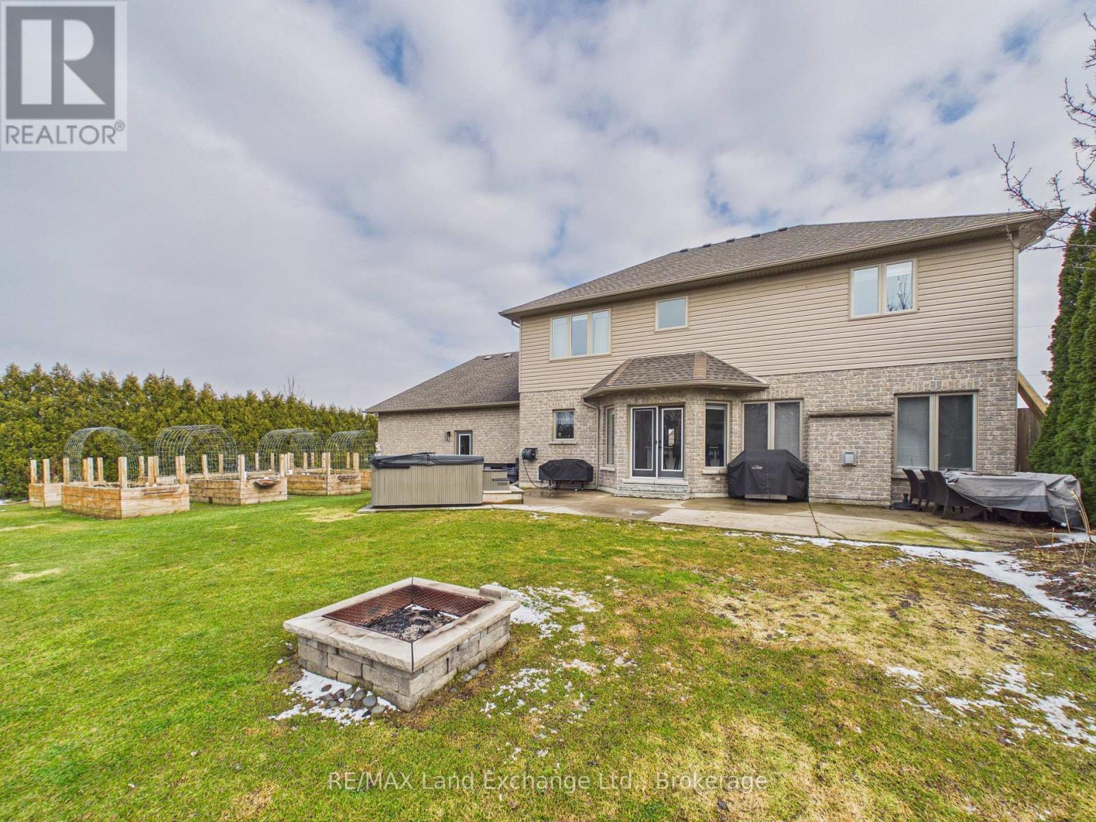 4 Scott Crescent, Huron-Kinloss, Ontario  N2Z 0C6 - Photo 31 - X12906024