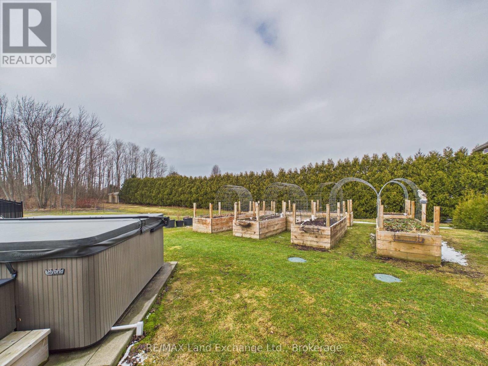 4 Scott Crescent, Huron-Kinloss, Ontario  N2Z 0C6 - Photo 33 - X12906024