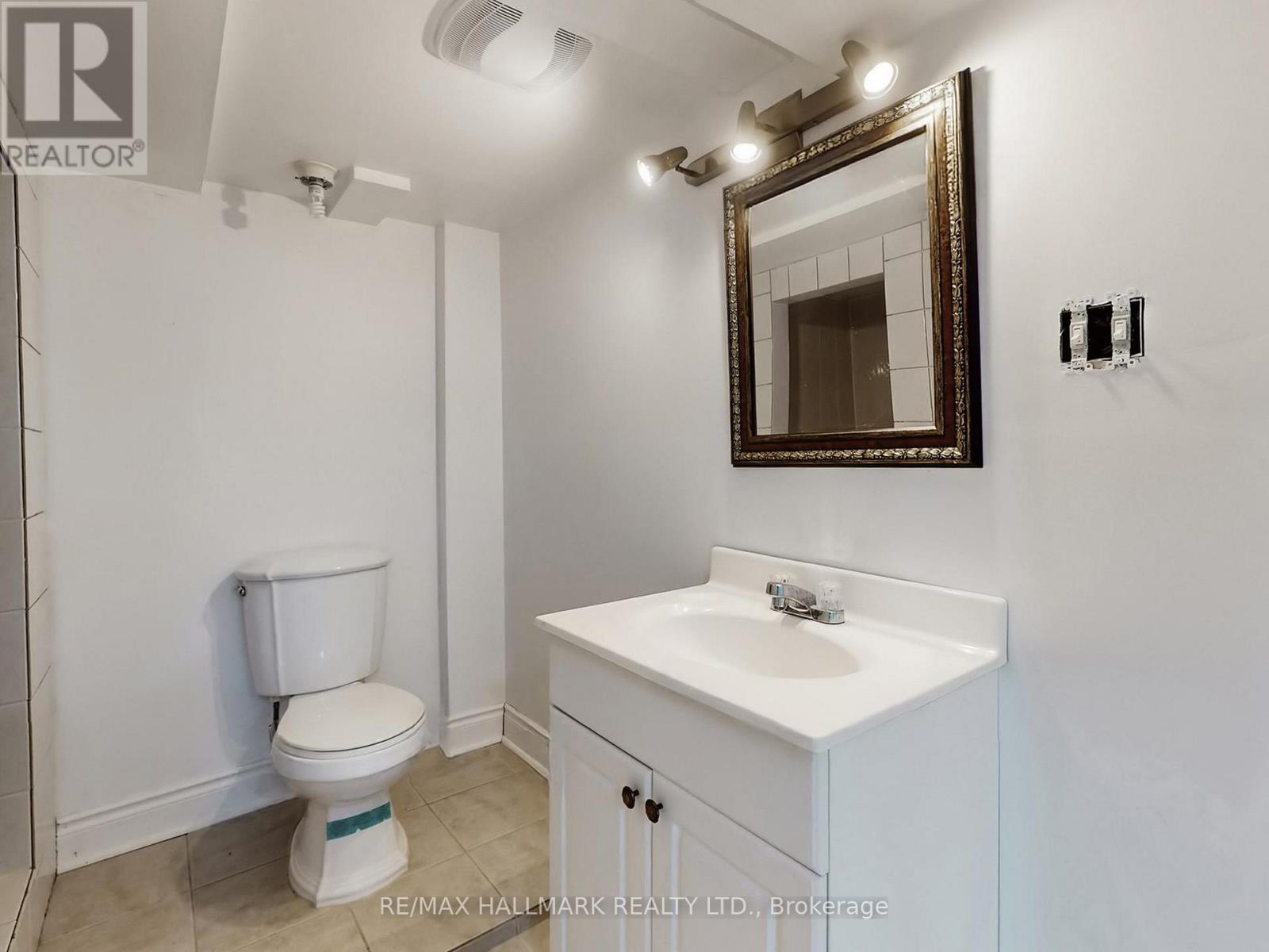 671 Deckhouse Court, Mississauga, Ontario  L5W 1P9 - Photo 36 - W12906012