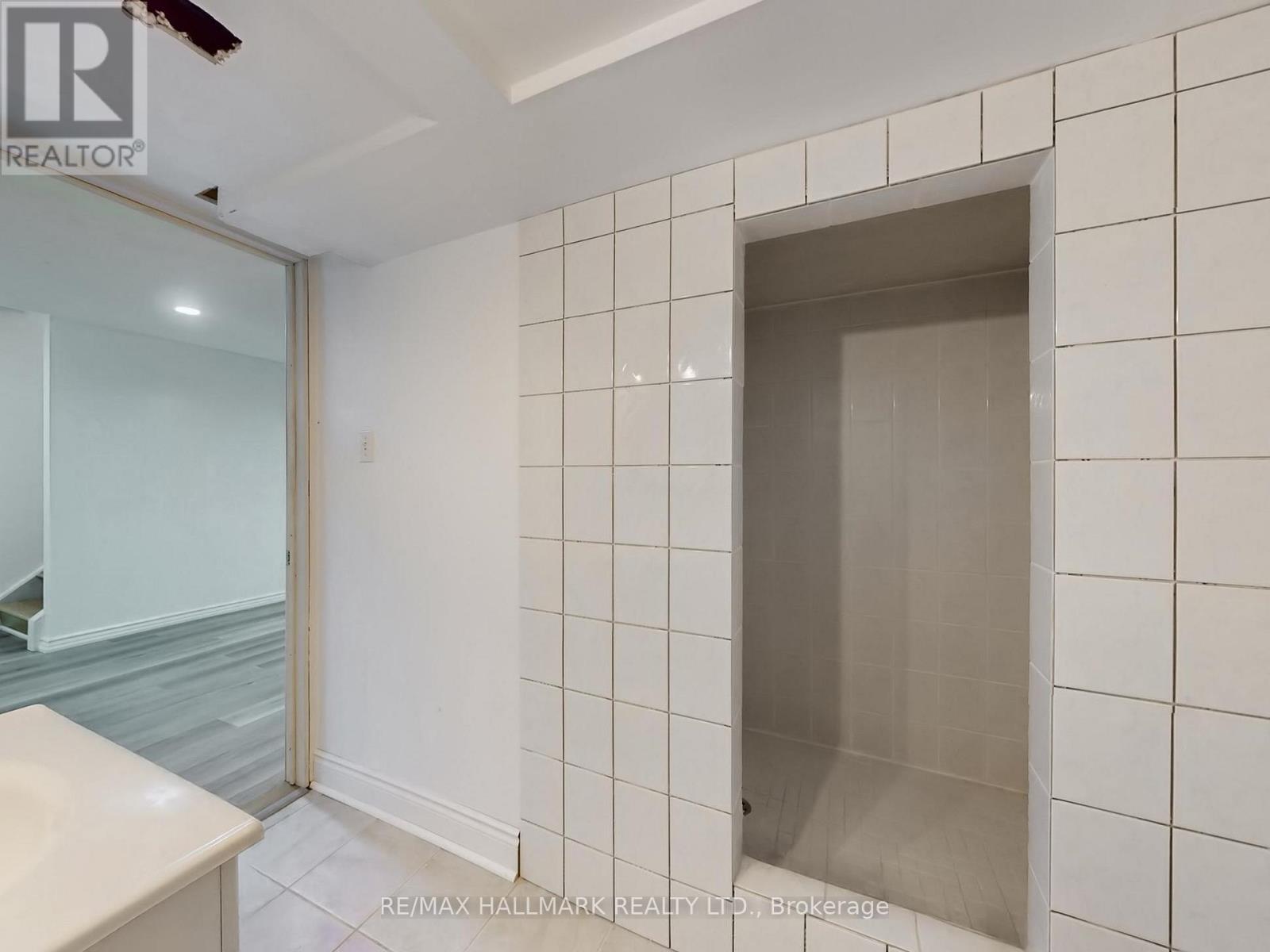 671 Deckhouse Court, Mississauga, Ontario  L5W 1P9 - Photo 37 - W12906012