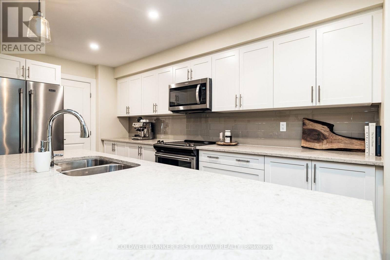 211 Purchase Crescent, Ottawa, Ontario  K2S 2L8 - Photo 12 - X12906028