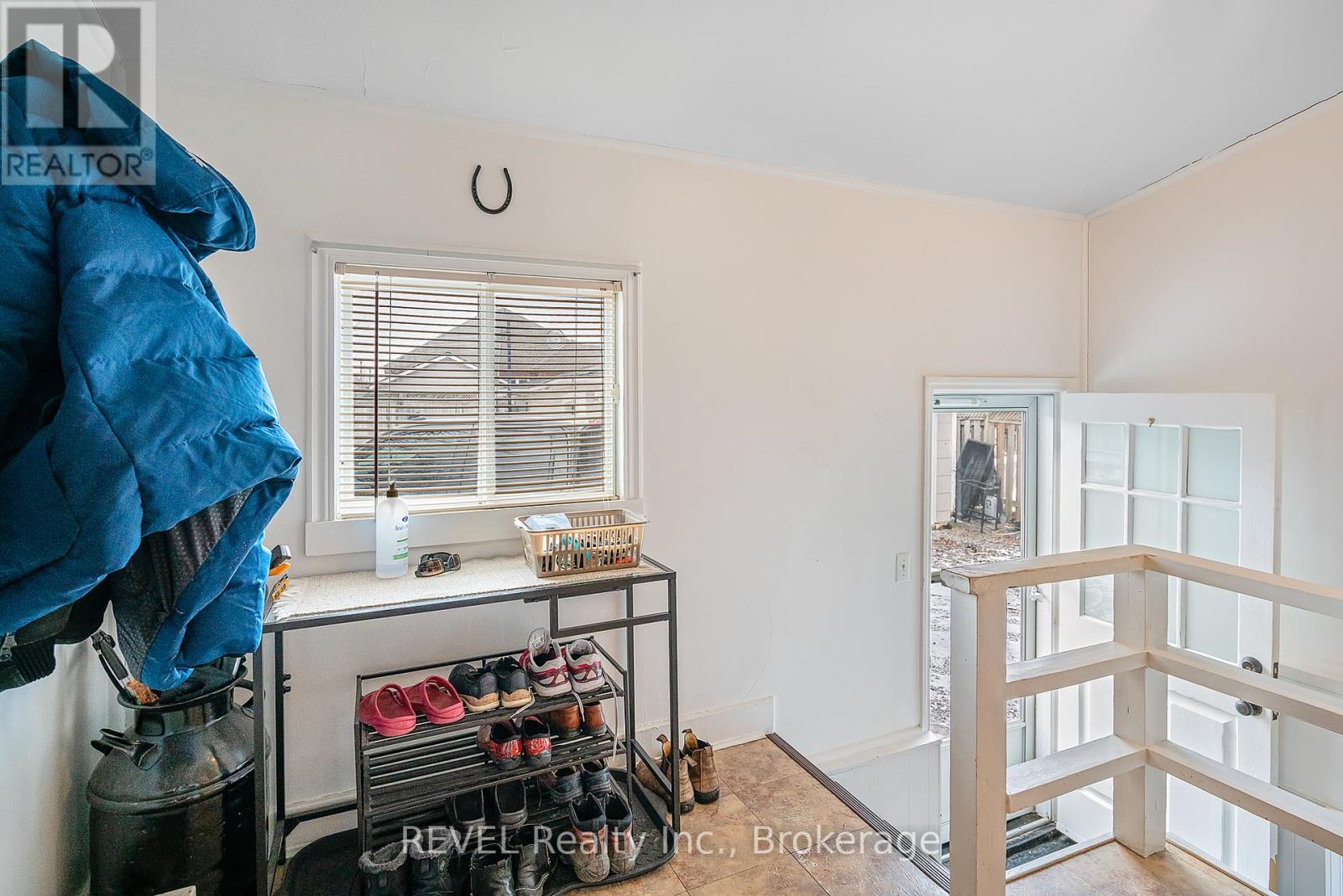 18 A,b,c,d Valley Road, St. Catharines, Ontario  L2S 1Y6 - Photo 7 - X12906030