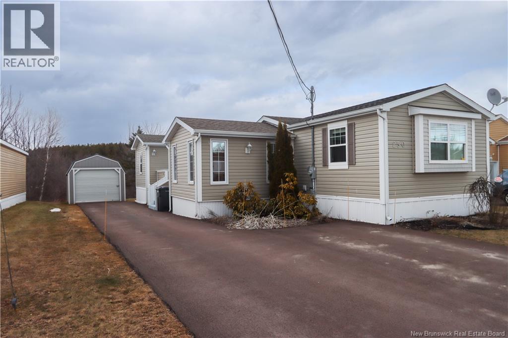 250 Nepisiguit Drive, Dieppe, New Brunswick  E1A 0P6 - Photo 37 - NB133573