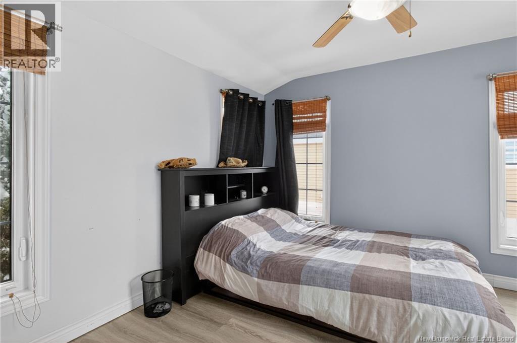 250 Nepisiguit Drive, Dieppe, New Brunswick  E1A 0P6 - Photo 12 - NB133573