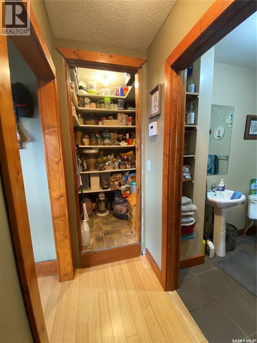 406 Lakeview Avenue, Northern Admin District, Saskatchewan  S0J 1Z0 - Photo 13 - SK030986