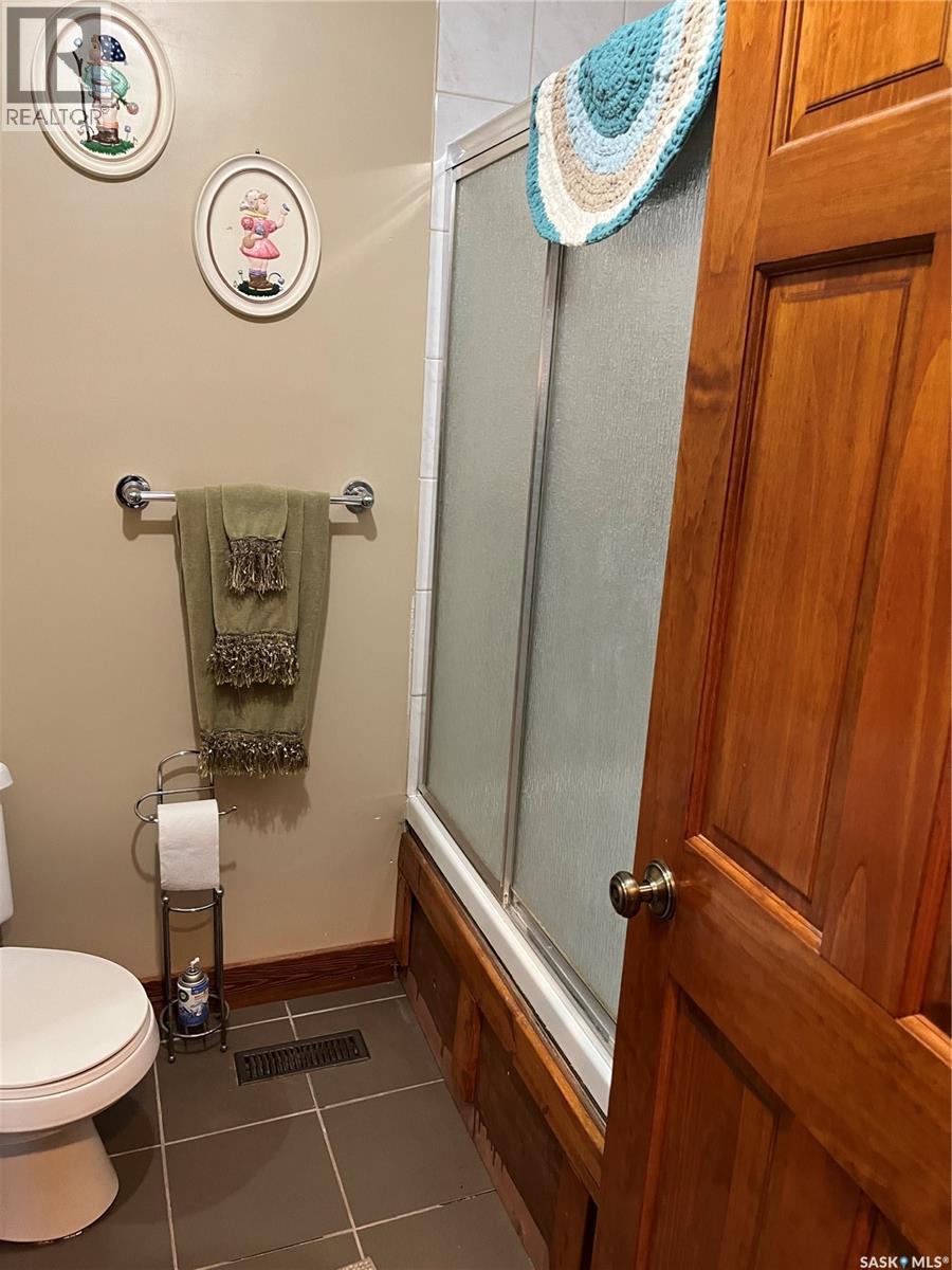 406 Lakeview Avenue, Northern Admin District, Saskatchewan  S0J 1Z0 - Photo 14 - SK030986