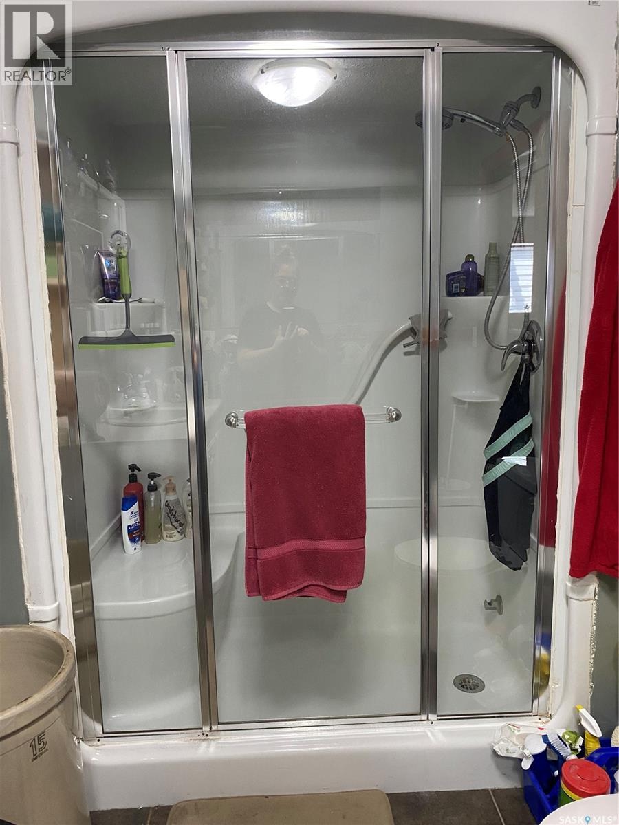 406 Lakeview Avenue, Northern Admin District, Saskatchewan  S0J 1Z0 - Photo 19 - SK030986