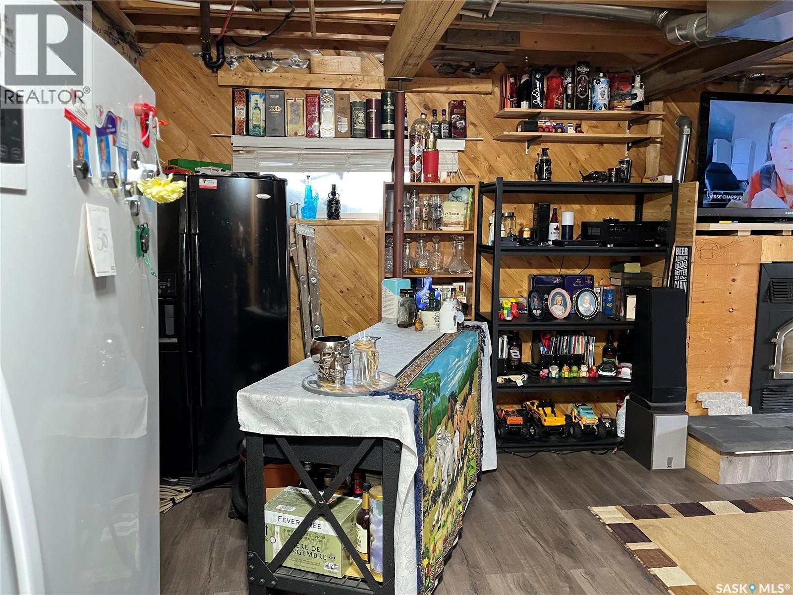 406 Lakeview Avenue, Northern Admin District, Saskatchewan  S0J 1Z0 - Photo 21 - SK030986