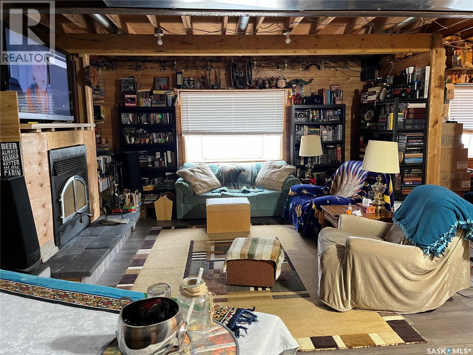 406 Lakeview Avenue, Northern Admin District, Saskatchewan  S0J 1Z0 - Photo 23 - SK030986