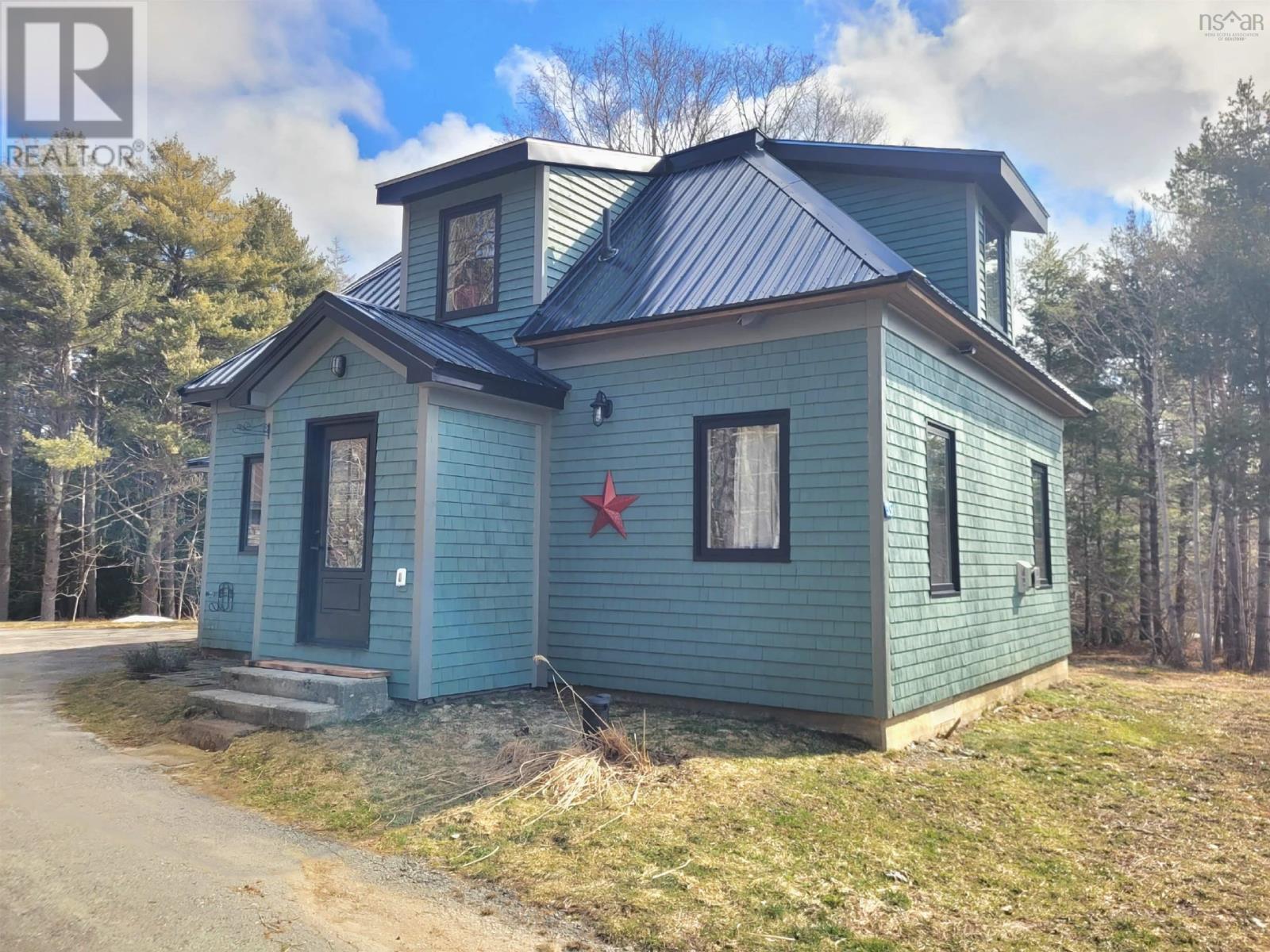 35 Mcdonald Road, White Point, Nova Scotia  B0T 1K0 - Photo 4 - 202603169