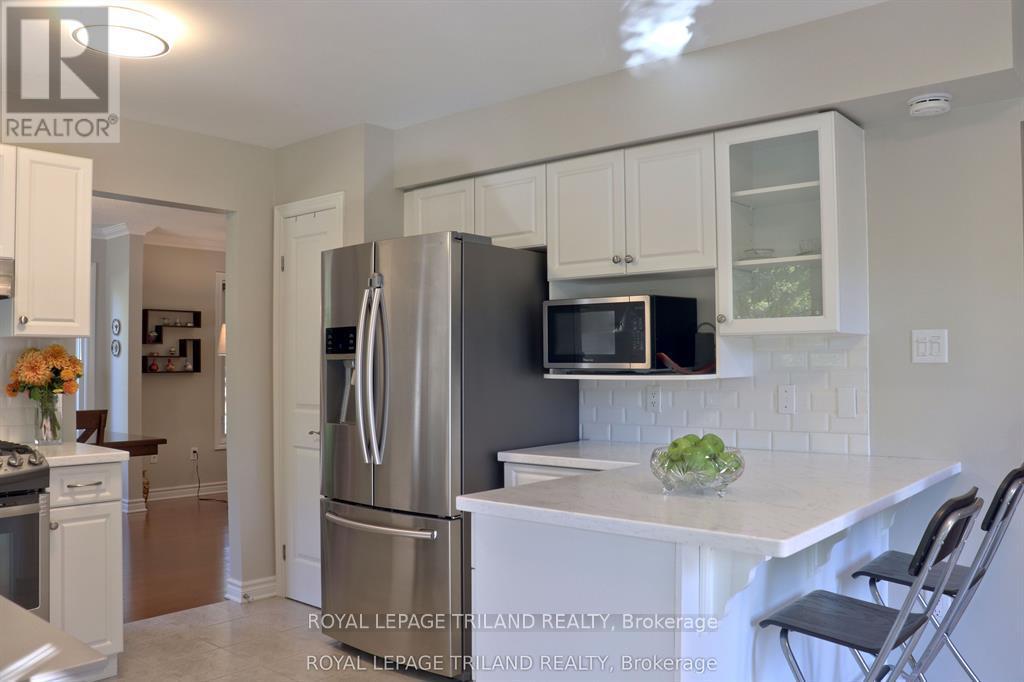 1 - 70 Sunnyside Drive, London North, Ontario  N5X 3W4 - Photo 8 - X12906054