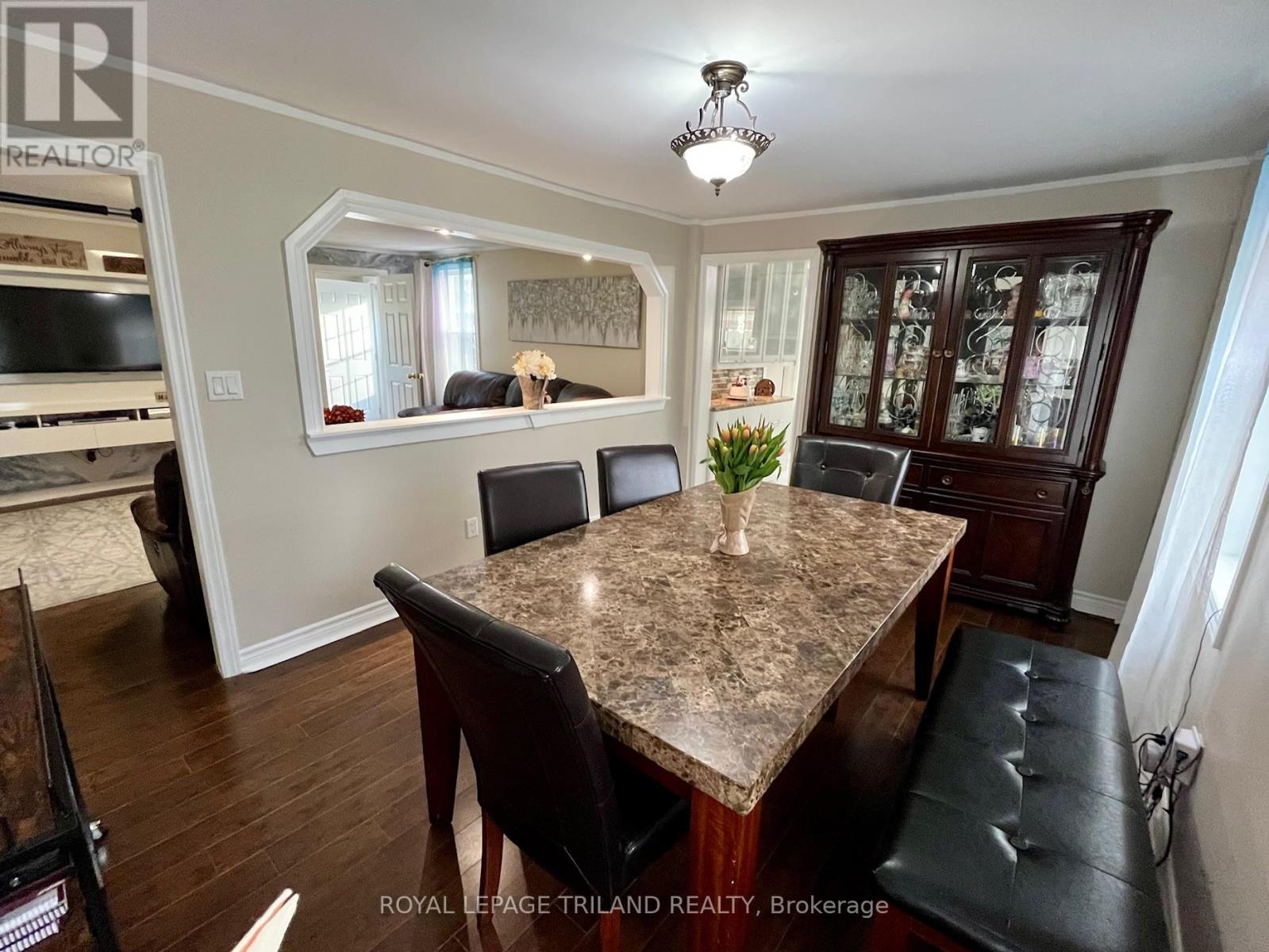 37 Broadway Street, Newbury, Ontario  N0L 1Z0 - Photo 10 - X12906064