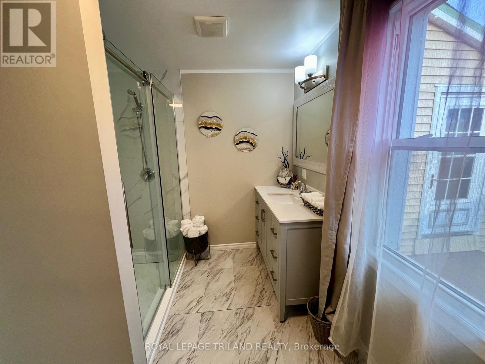 37 Broadway Street, Newbury, Ontario  N0L 1Z0 - Photo 15 - X12906064