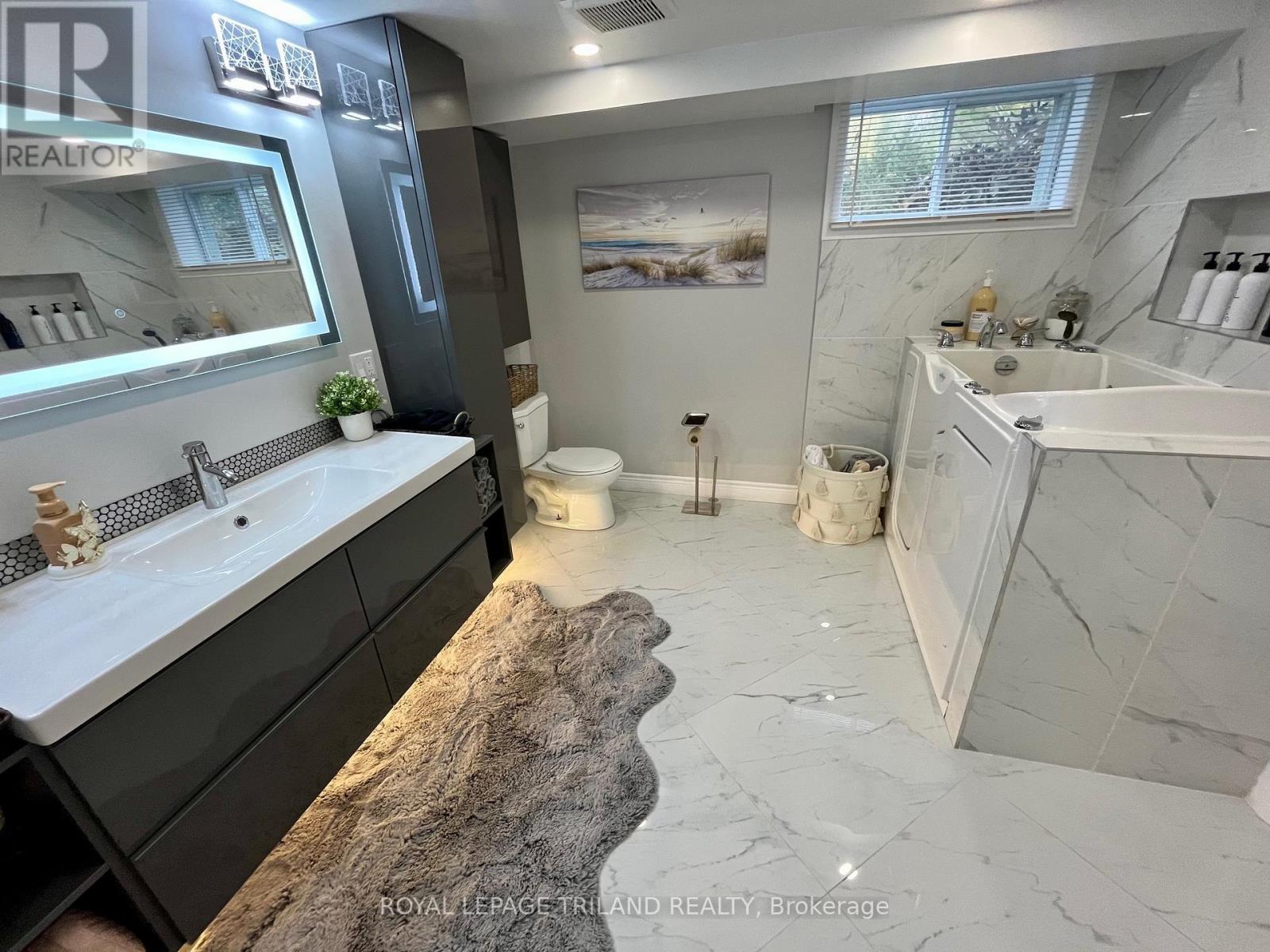 37 Broadway Street, Newbury, Ontario  N0L 1Z0 - Photo 21 - X12906064