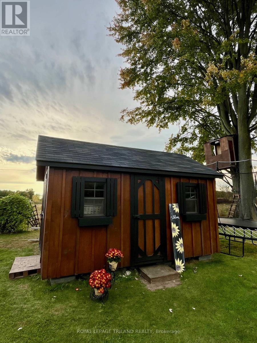 37 Broadway Street, Newbury, Ontario  N0L 1Z0 - Photo 32 - X12906064