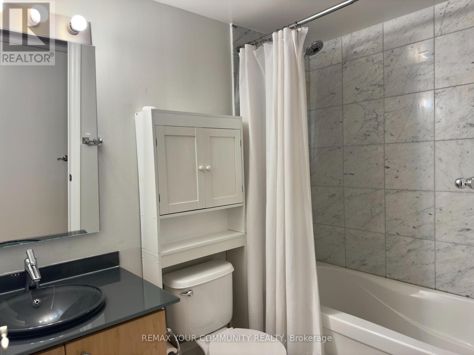 1201 - 8 Scollard Street, Toronto, Ontario  M5R 1M2 - Photo 14 - C12904044