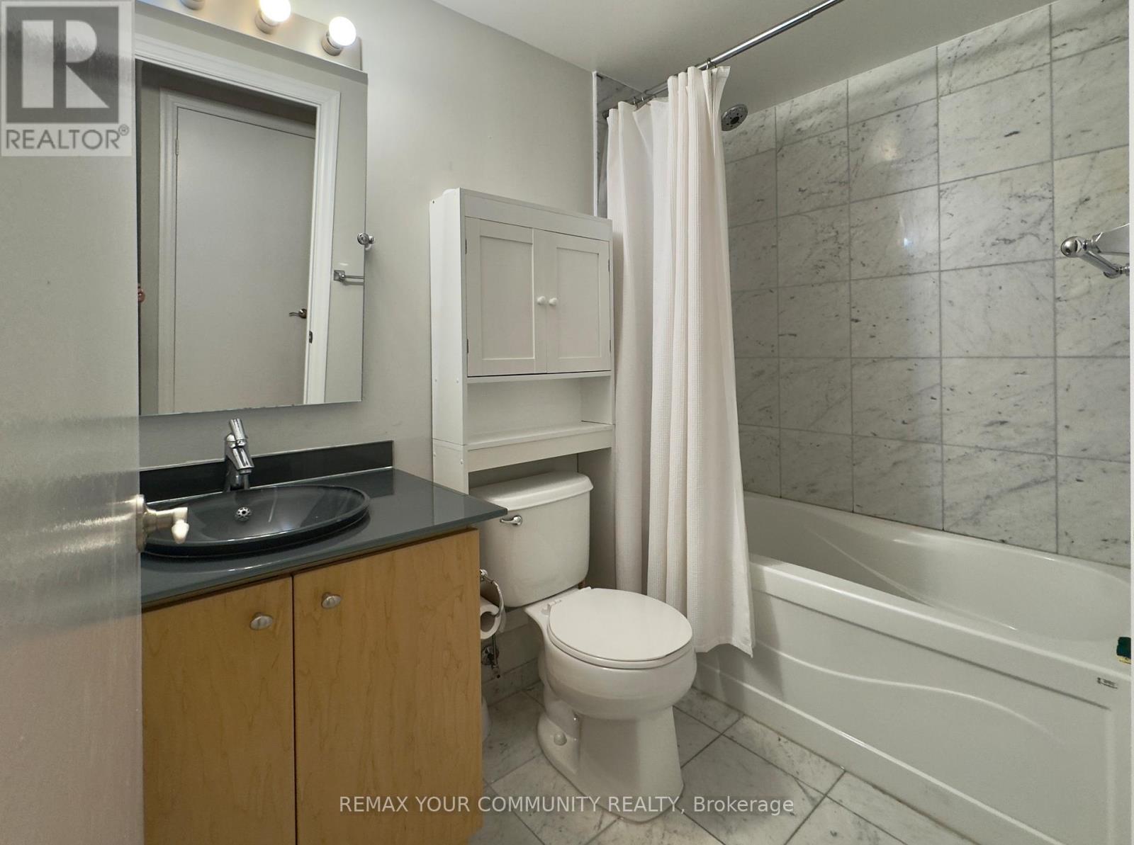 1201 - 8 Scollard Street, Toronto, Ontario  M5R 1M2 - Photo 13 - C12904044