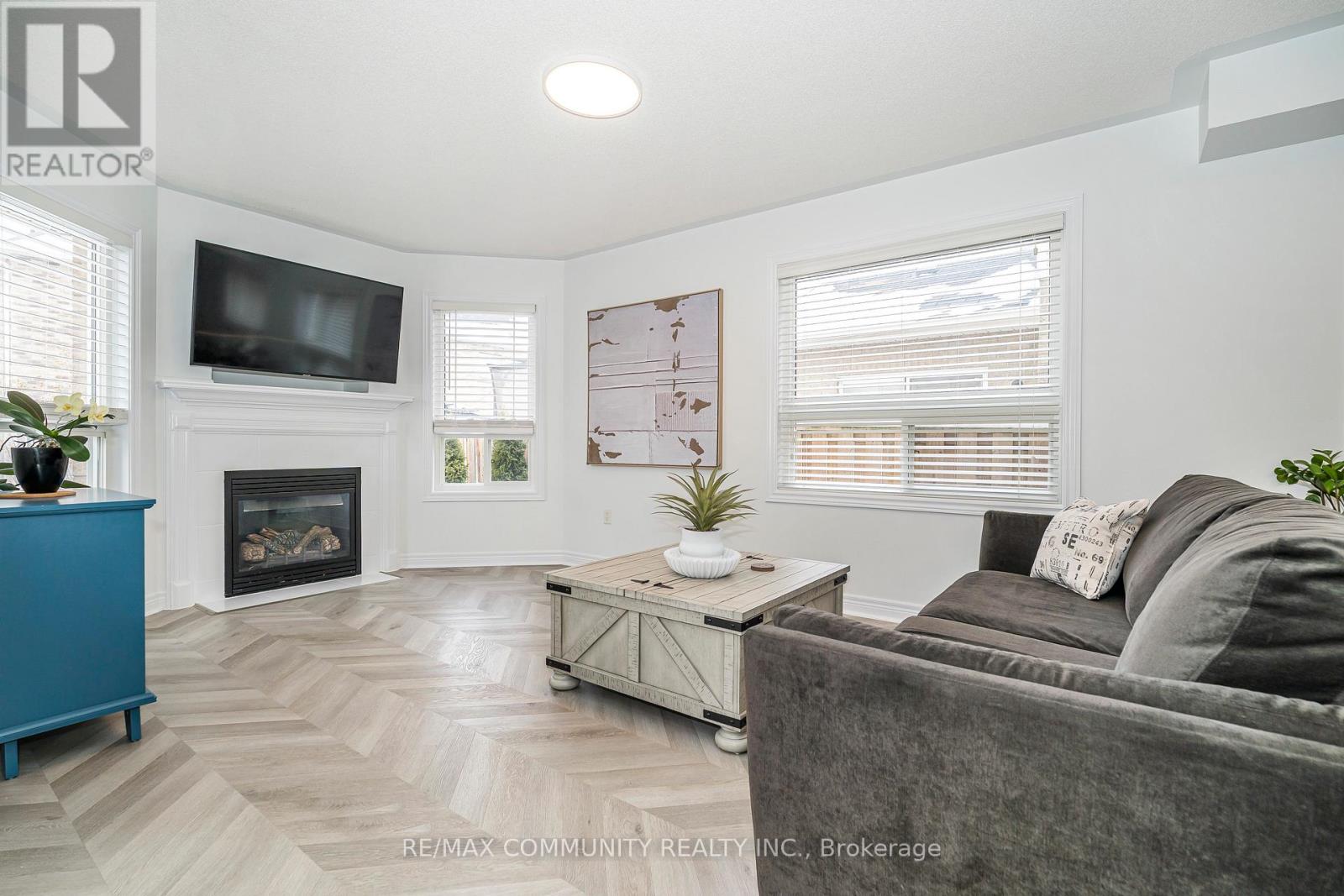 18 Duval Street, Clarington, Ontario  L1E 0B1 - Photo 11 - E12906056