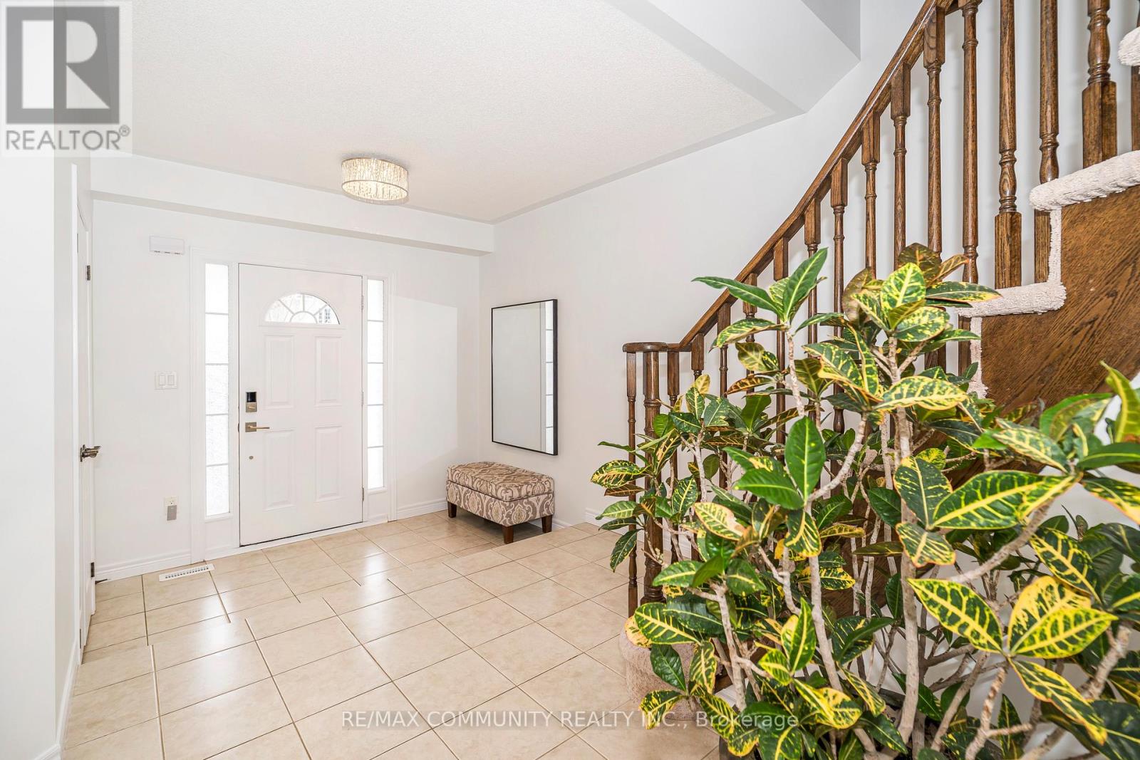 18 Duval Street, Clarington, Ontario  L1E 0B1 - Photo 3 - E12906056