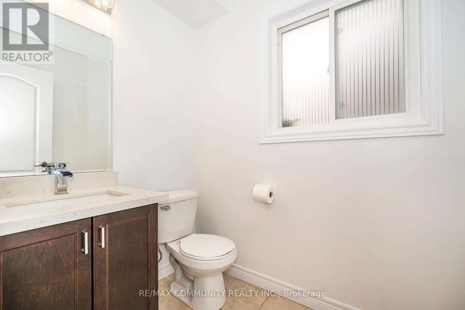 18 Duval Street, Clarington, Ontario  L1E 0B1 - Photo 6 - E12906056