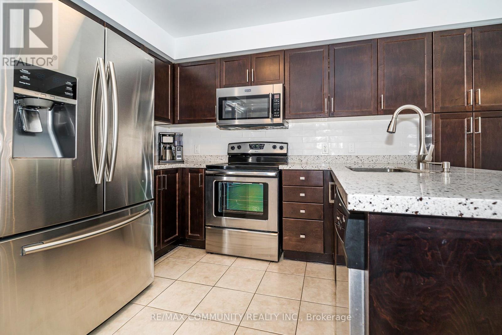 18 Duval Street, Clarington, Ontario  L1E 0B1 - Photo 7 - E12906056