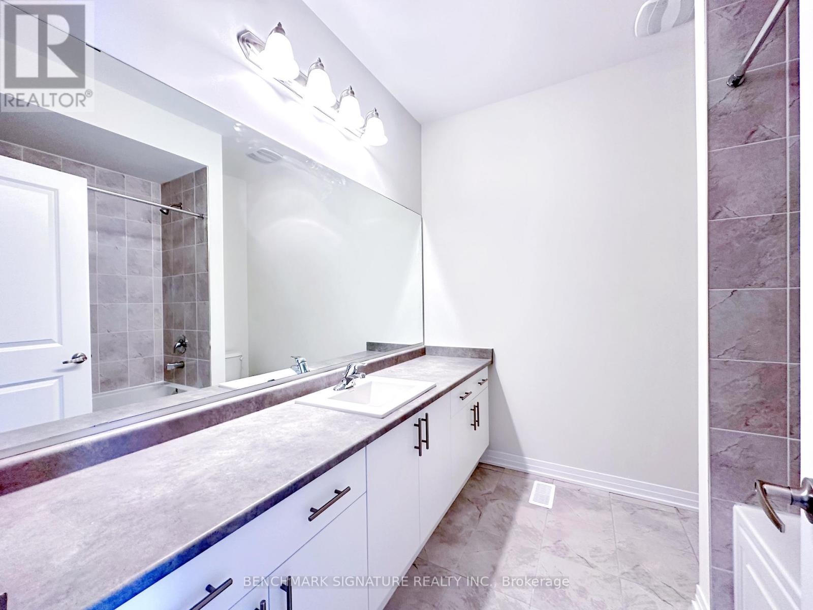 20 Millman Lane, Richmond Hill, Ontario  L4S 0P8 - Photo 14 - N12906060