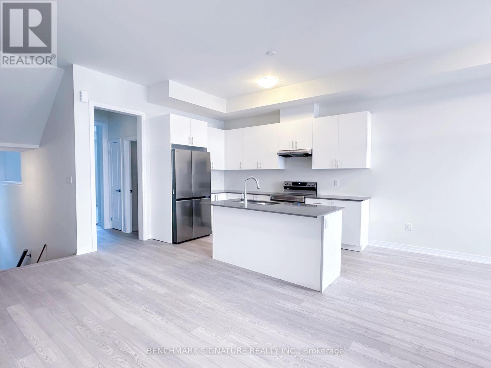 20 Millman Lane, Richmond Hill, Ontario  L4S 0P8 - Photo 3 - N12906060