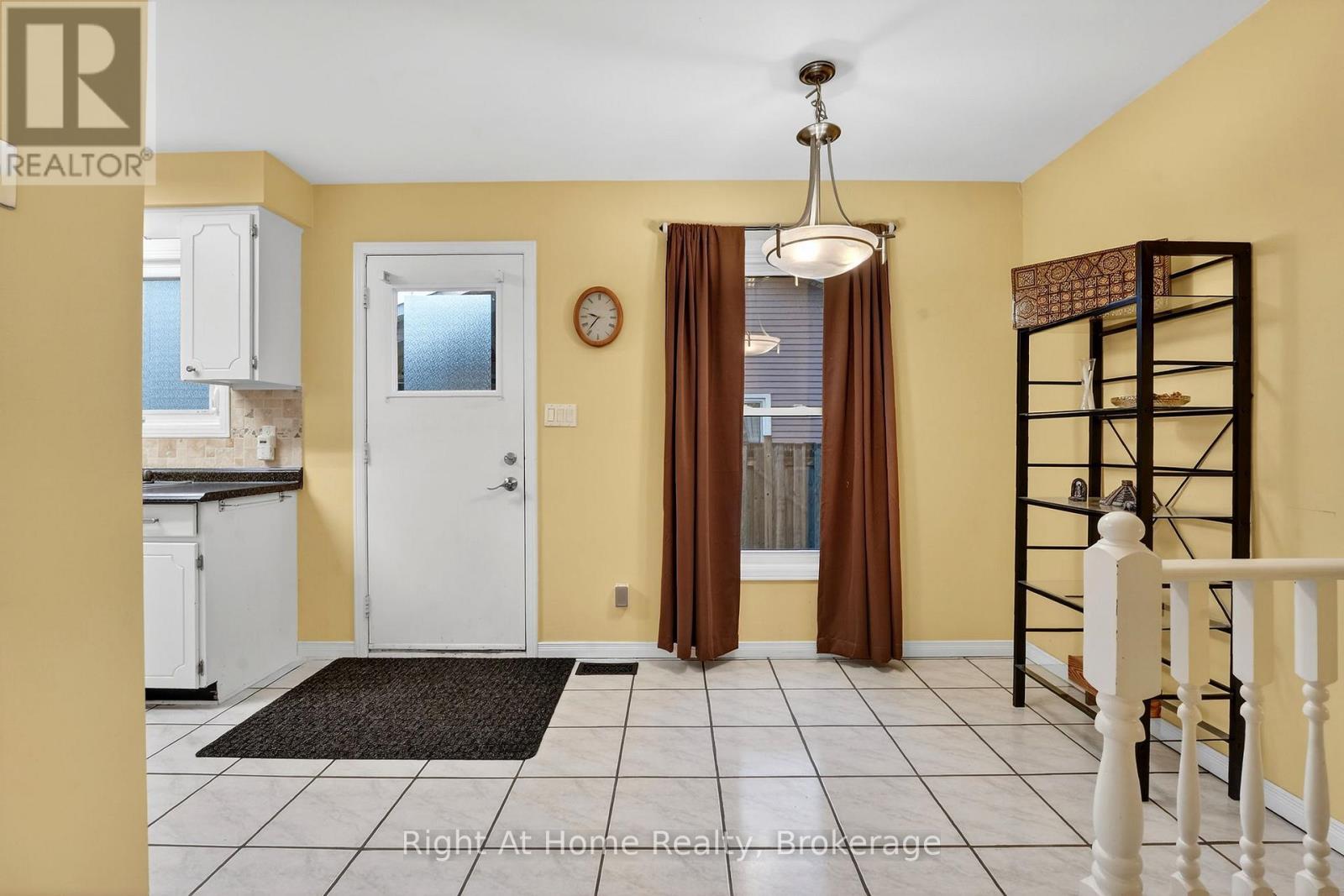 16 Dundee Drive, St. Catharines, Ontario  L2P 3T1 - Photo 18 - X12906102