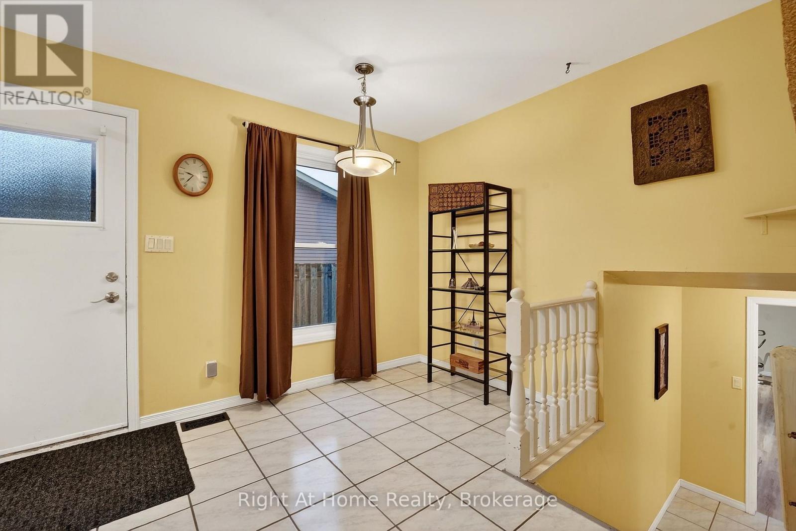 16 Dundee Drive, St. Catharines, Ontario  L2P 3T1 - Photo 19 - X12906102