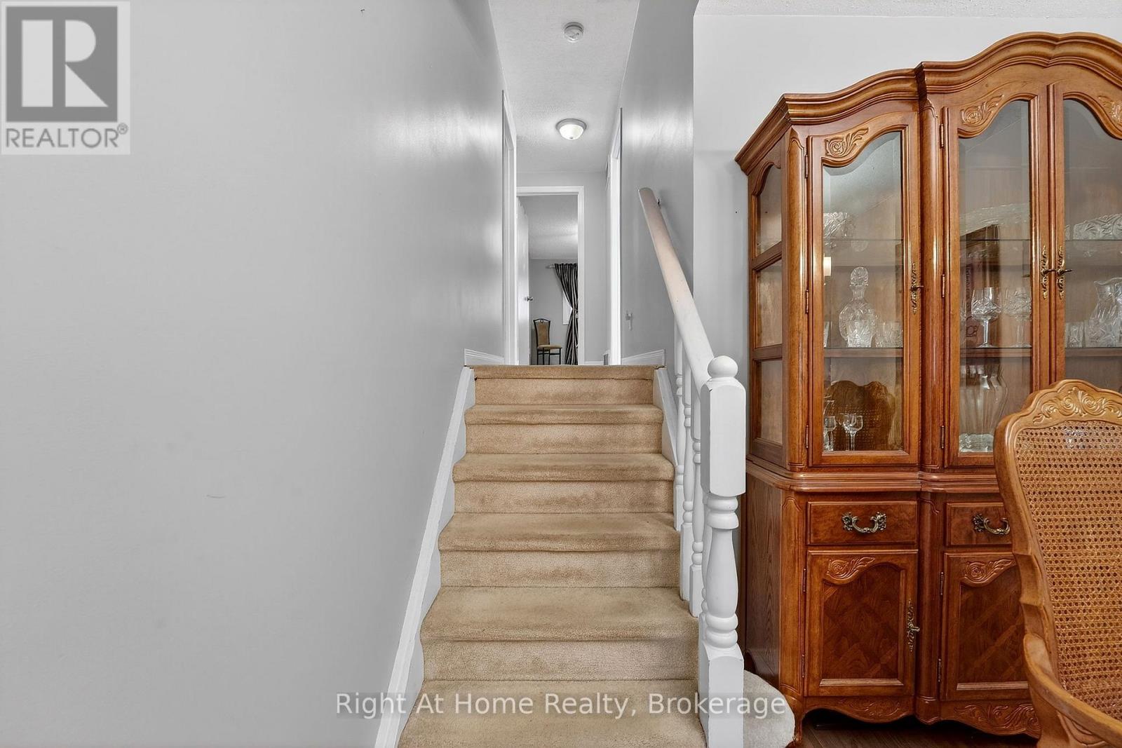 16 Dundee Drive, St. Catharines, Ontario  L2P 3T1 - Photo 23 - X12906102