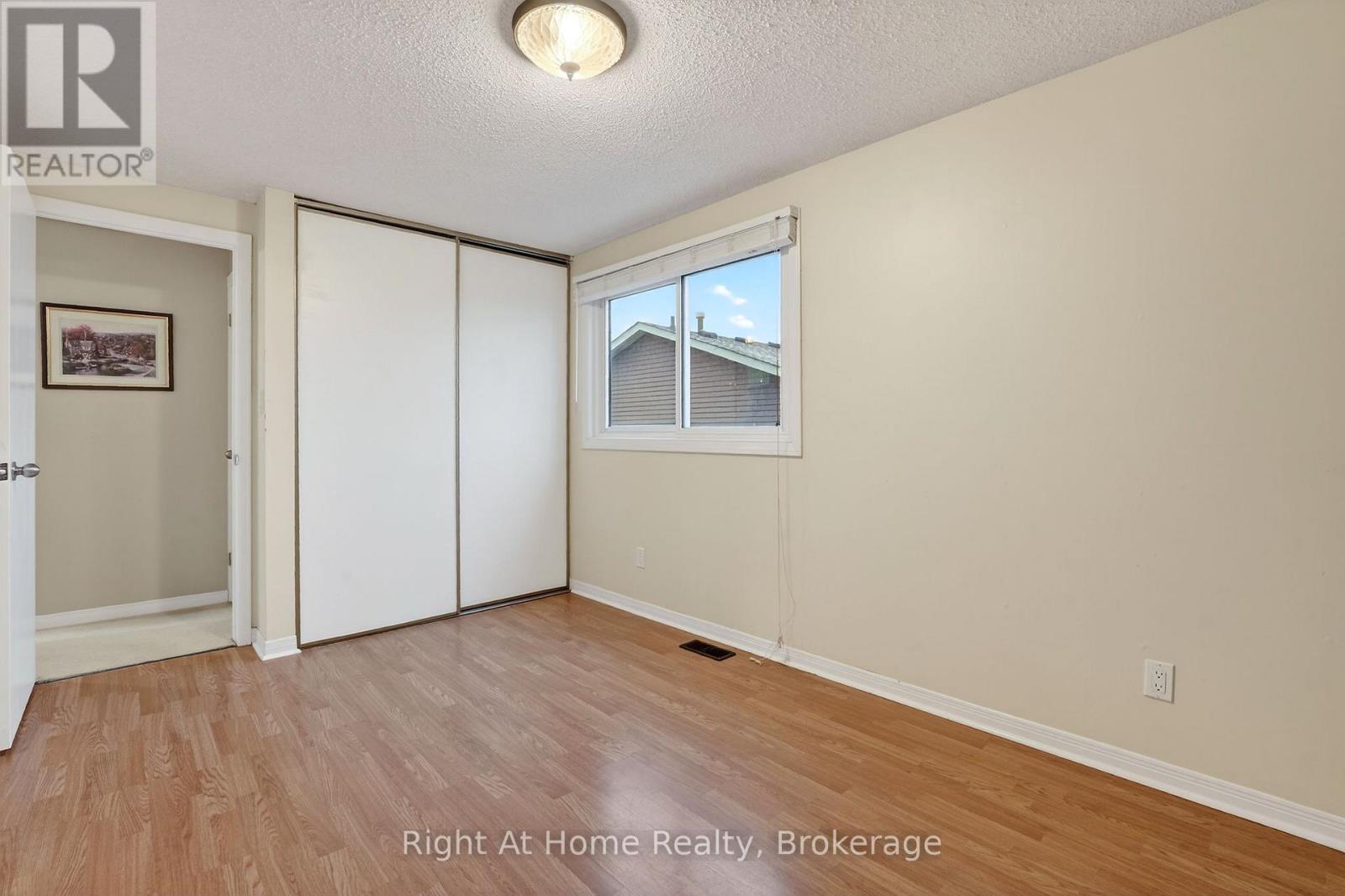 16 Dundee Drive, St. Catharines, Ontario  L2P 3T1 - Photo 28 - X12906102