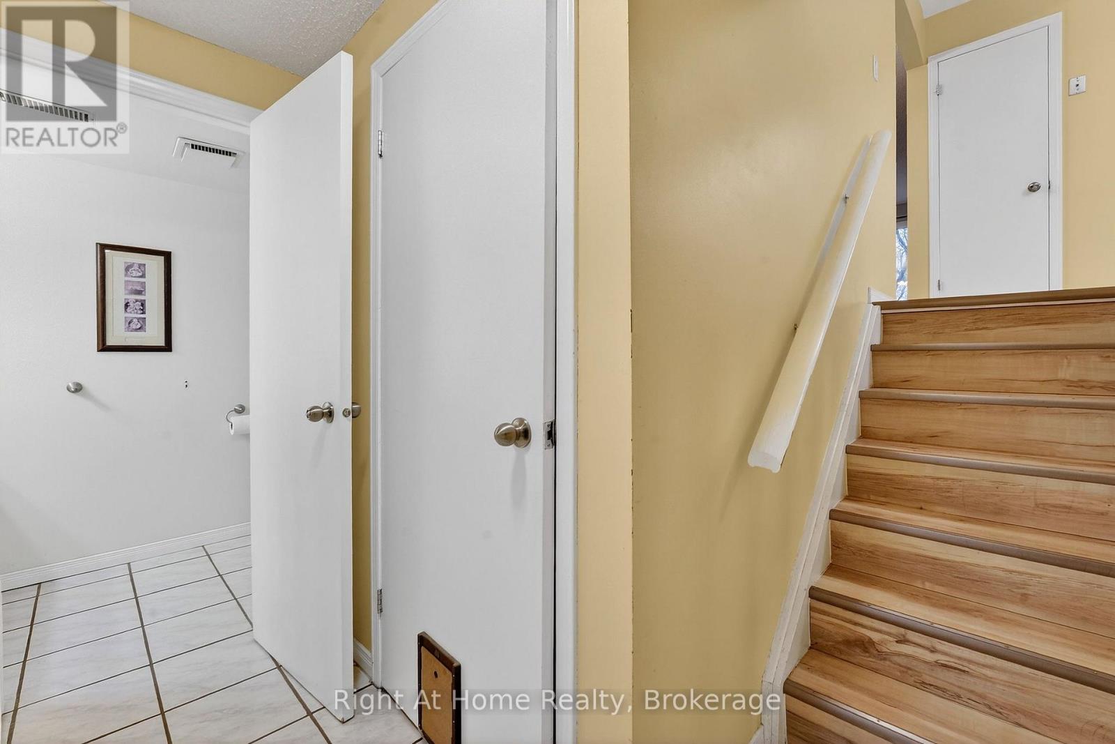 16 Dundee Drive, St. Catharines, Ontario  L2P 3T1 - Photo 29 - X12906102