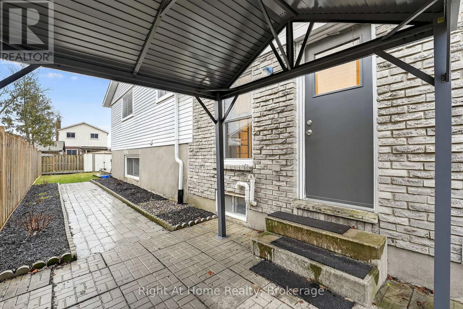 16 Dundee Drive, St. Catharines, Ontario  L2P 3T1 - Photo 39 - X12906102